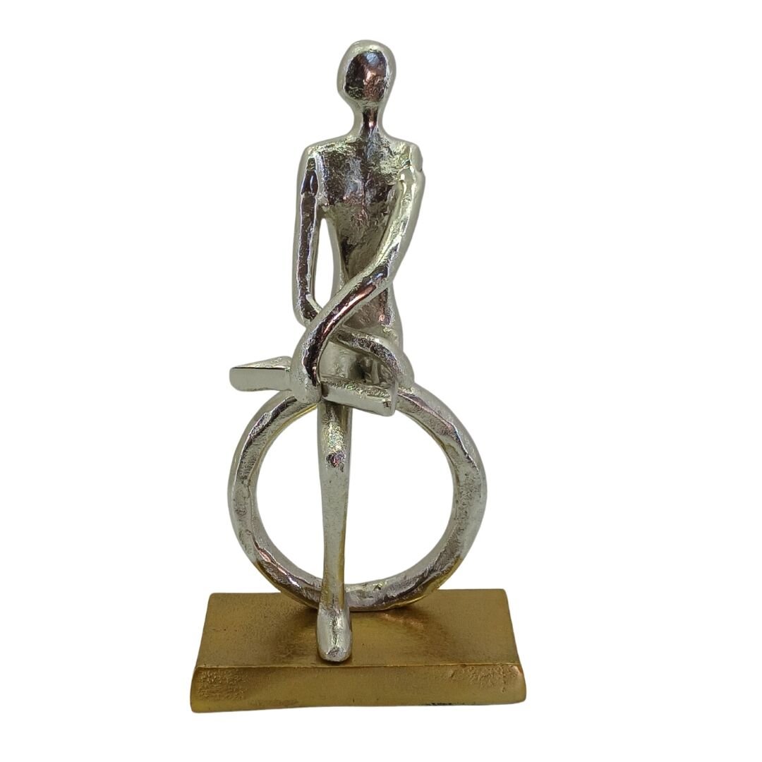 Döküm Oturan Adam Gümüş 16x28cm